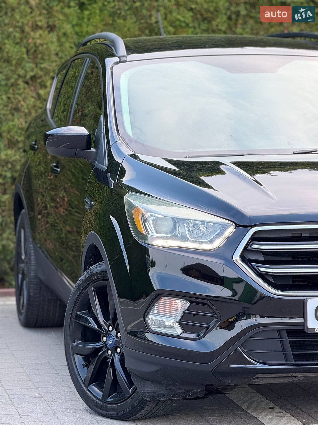Ford Escape 2018 VIN 1FMCU0GD4JUB35353 фото оголошення 13 з 54