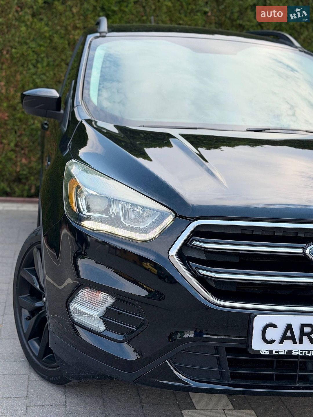 Ford Escape 2018 VIN 1FMCU0GD4JUB35353 фото оголошення 12 з 54