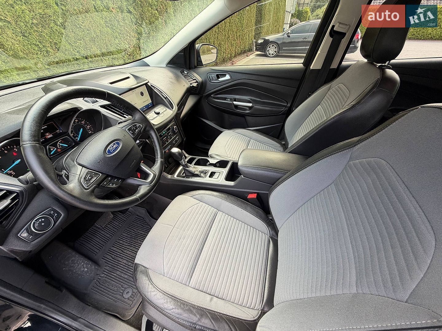 Ford Escape 2018 VIN 1FMCU0GD4JUB35353 фото оголошення 22 з 54