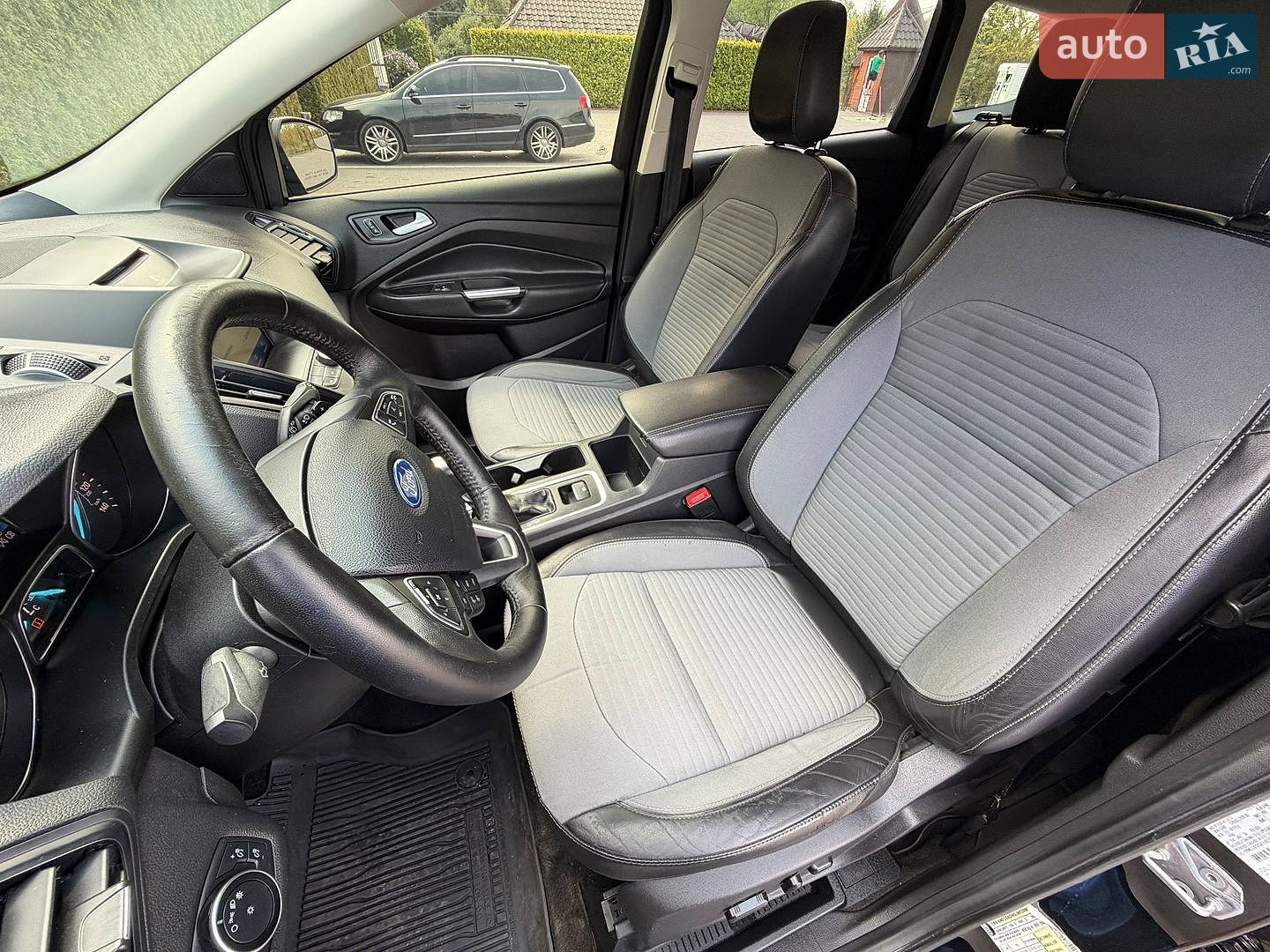 Ford Escape 2018 VIN 1FMCU0GD4JUB35353 фото оголошення 23 з 54