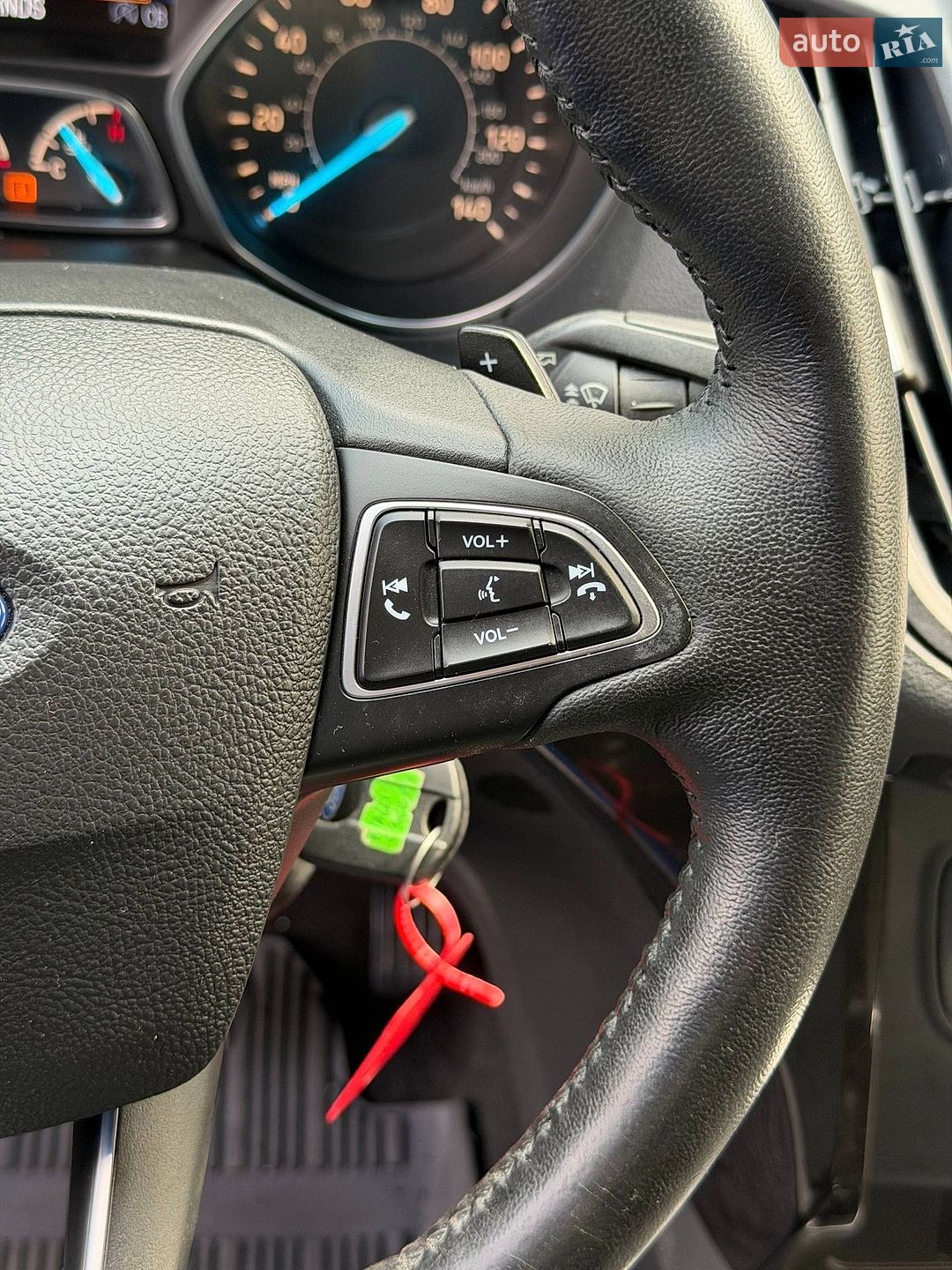 Ford Escape 2018 VIN 1FMCU0GD4JUB35353 фото оголошення 26 з 54
