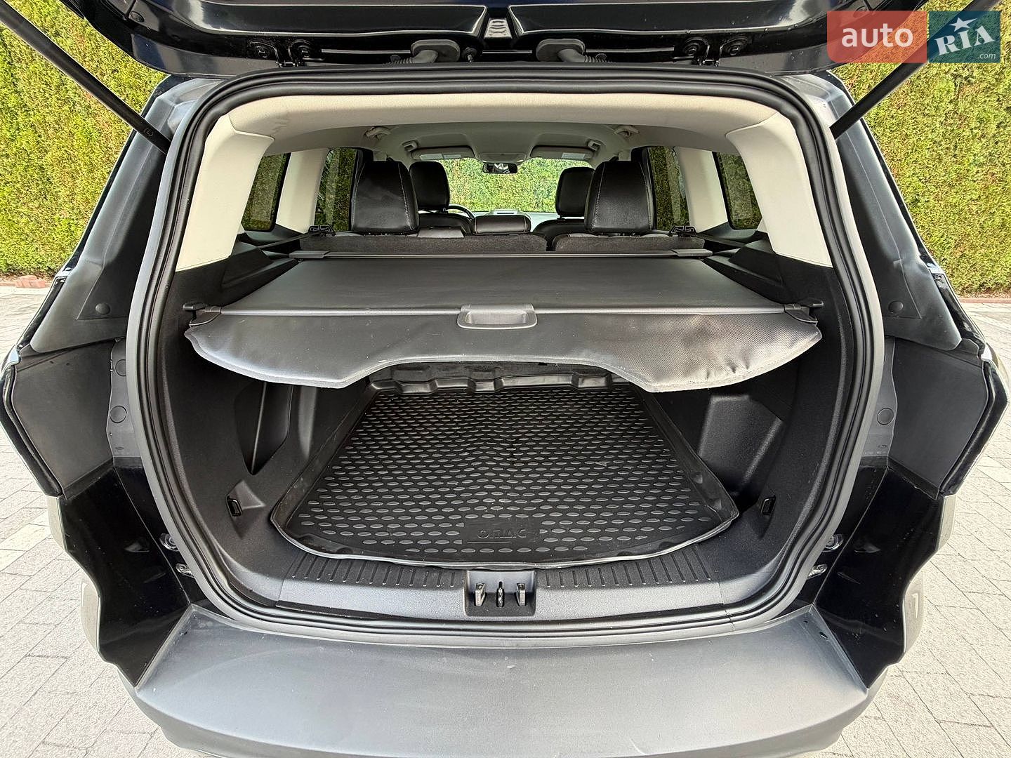 Ford Escape 2018 VIN 1FMCU0GD4JUB35353 фото оголошення 39 з 54