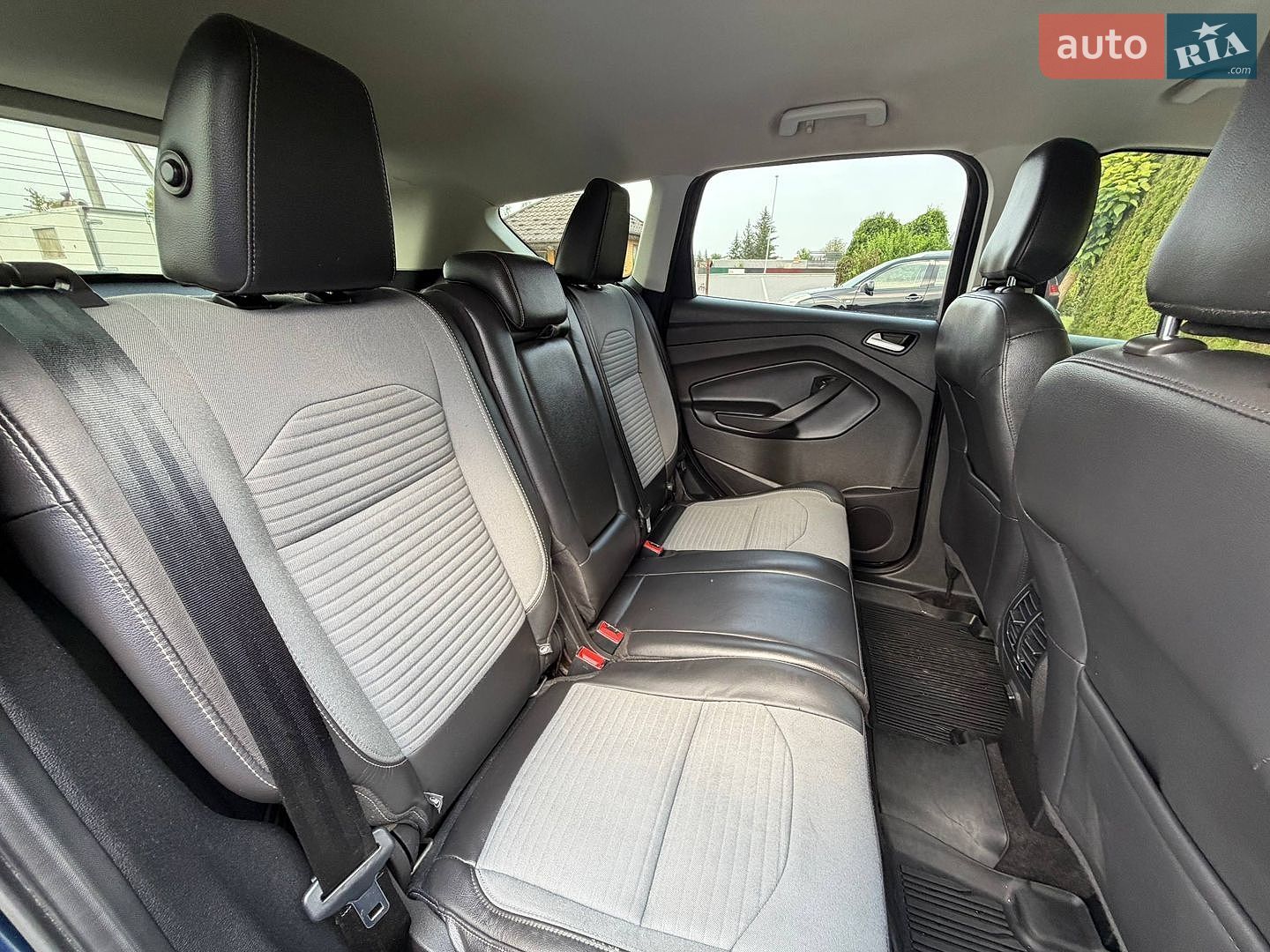 Ford Escape 2018 VIN 1FMCU0GD4JUB35353 фото оголошення 43 з 54