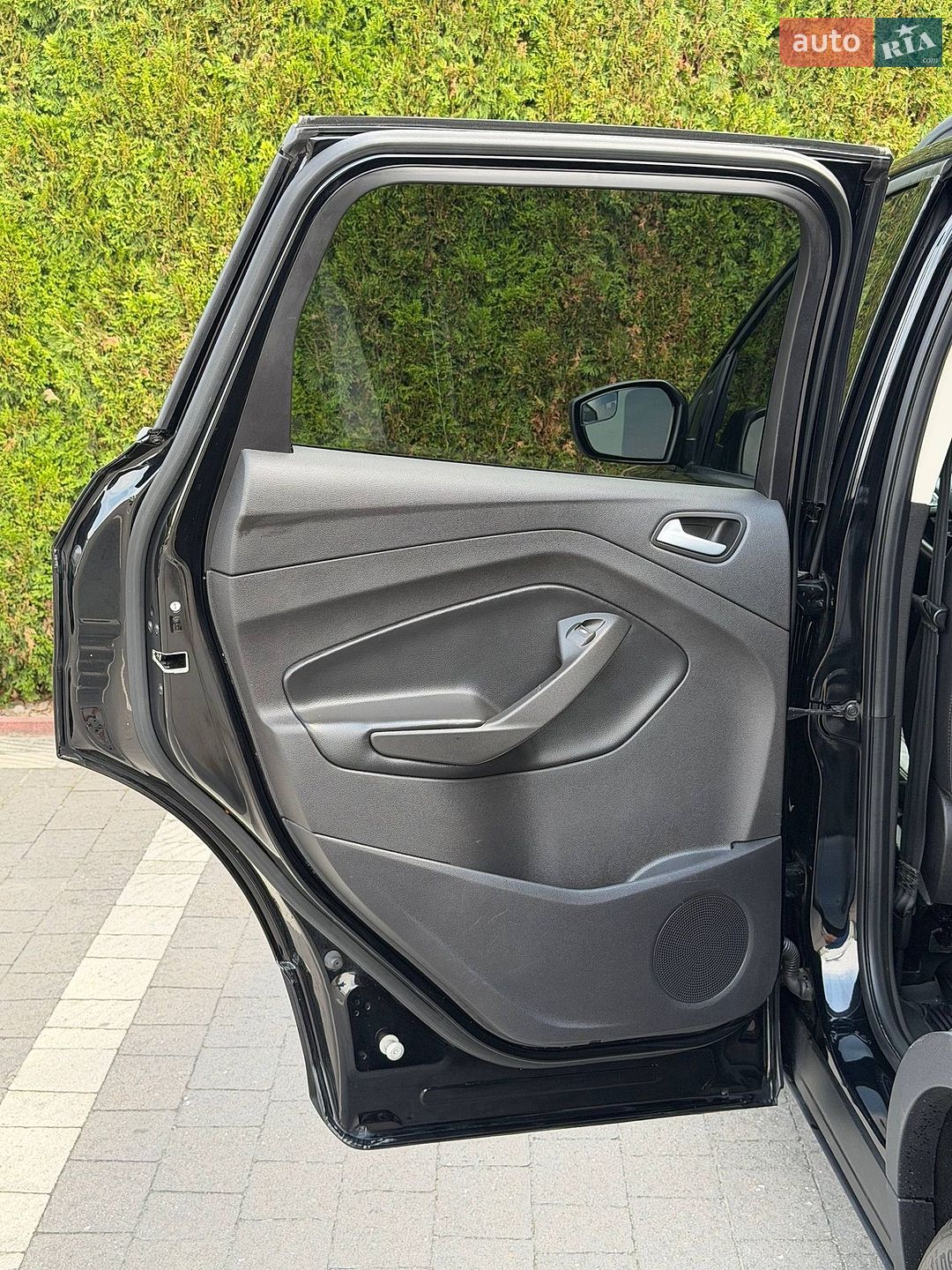 Ford Escape 2018 VIN 1FMCU0GD4JUB35353 фото оголошення 36 з 54
