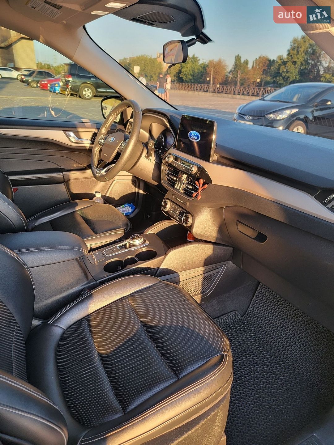 Ford Escape 2021 VIN 1FMCU9CZ3MUA31057 фото оголошення 8 з 10