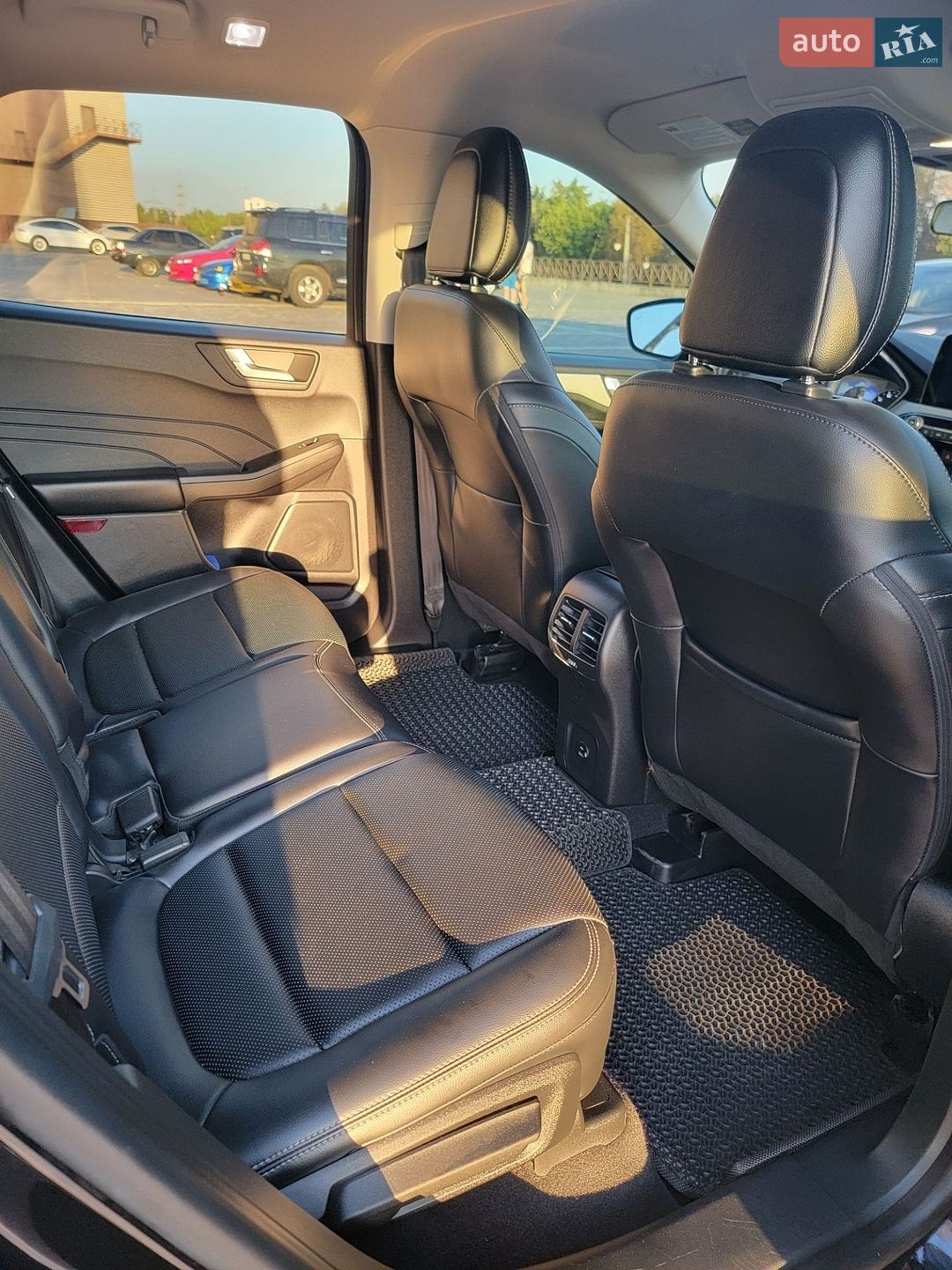 Ford Escape 2021 VIN 1FMCU9CZ3MUA31057 фото оголошення 10 з 10