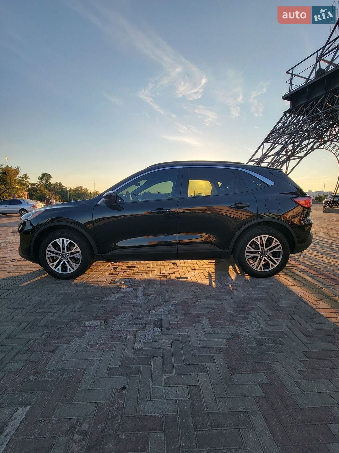 Ford Escape 2021 VIN 1FMCU9CZ3MUA31057 фото оголошення 5 з 10