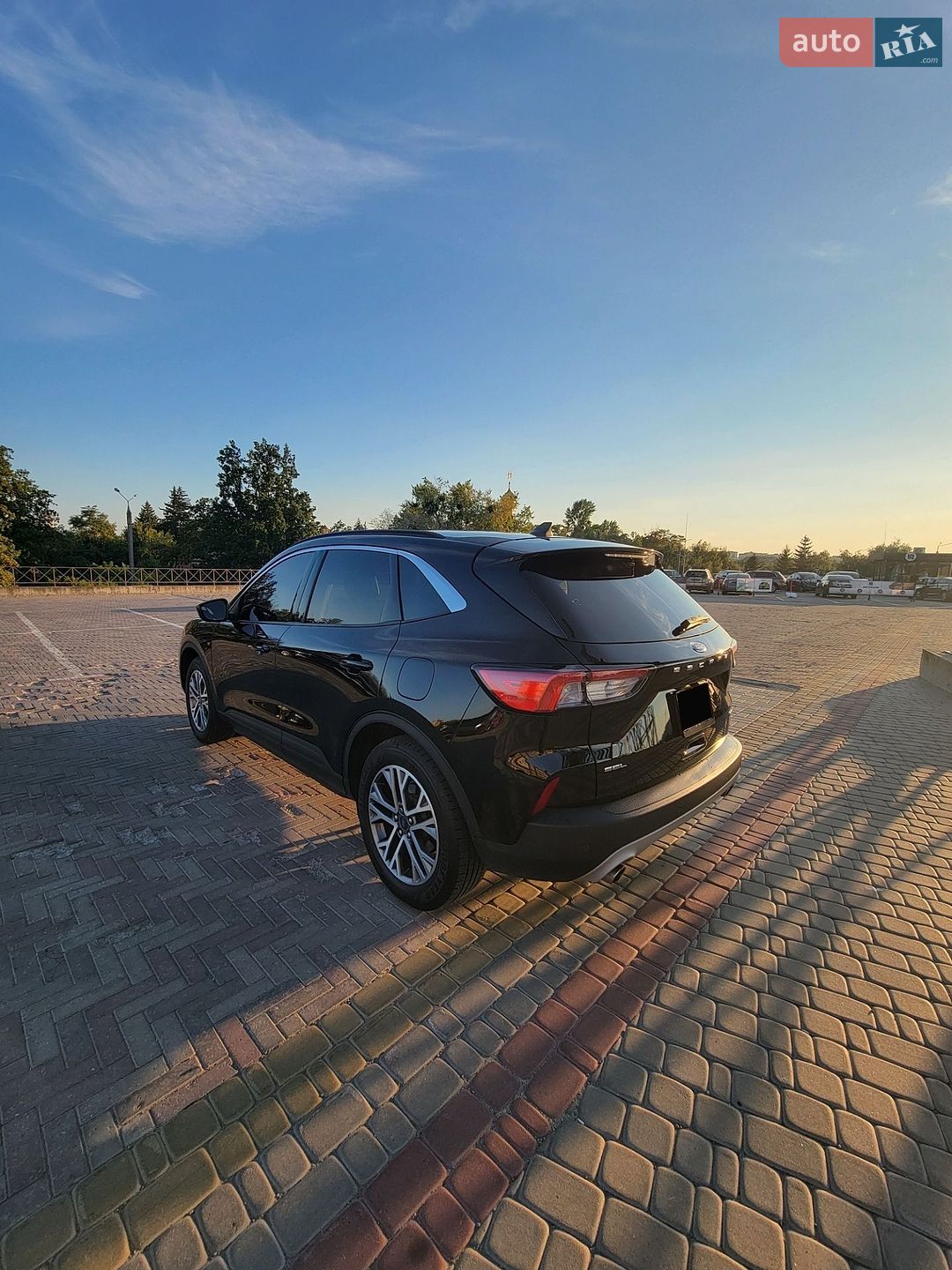 Ford Escape 2021 VIN 1FMCU9CZ3MUA31057 фото оголошення 3 з 10
