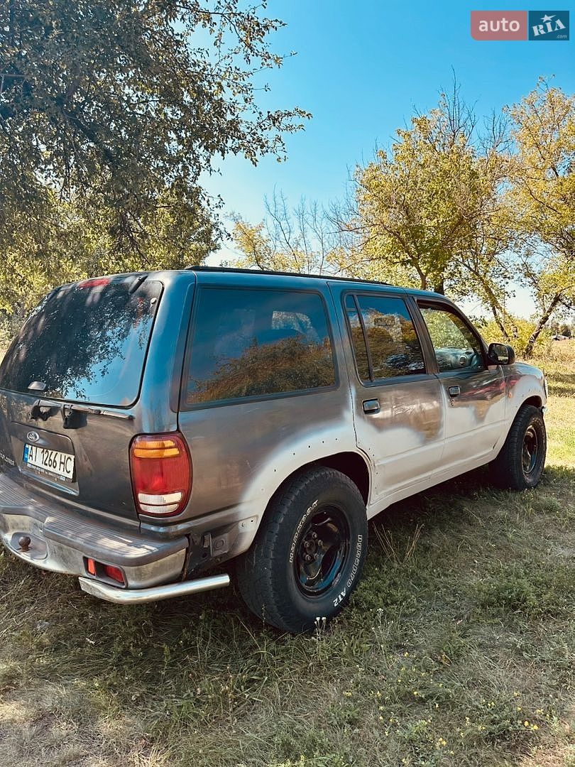 Ford Explorer 1998 VIN 1FMZU34E7WUB47075 фото оголошення 4 з 6