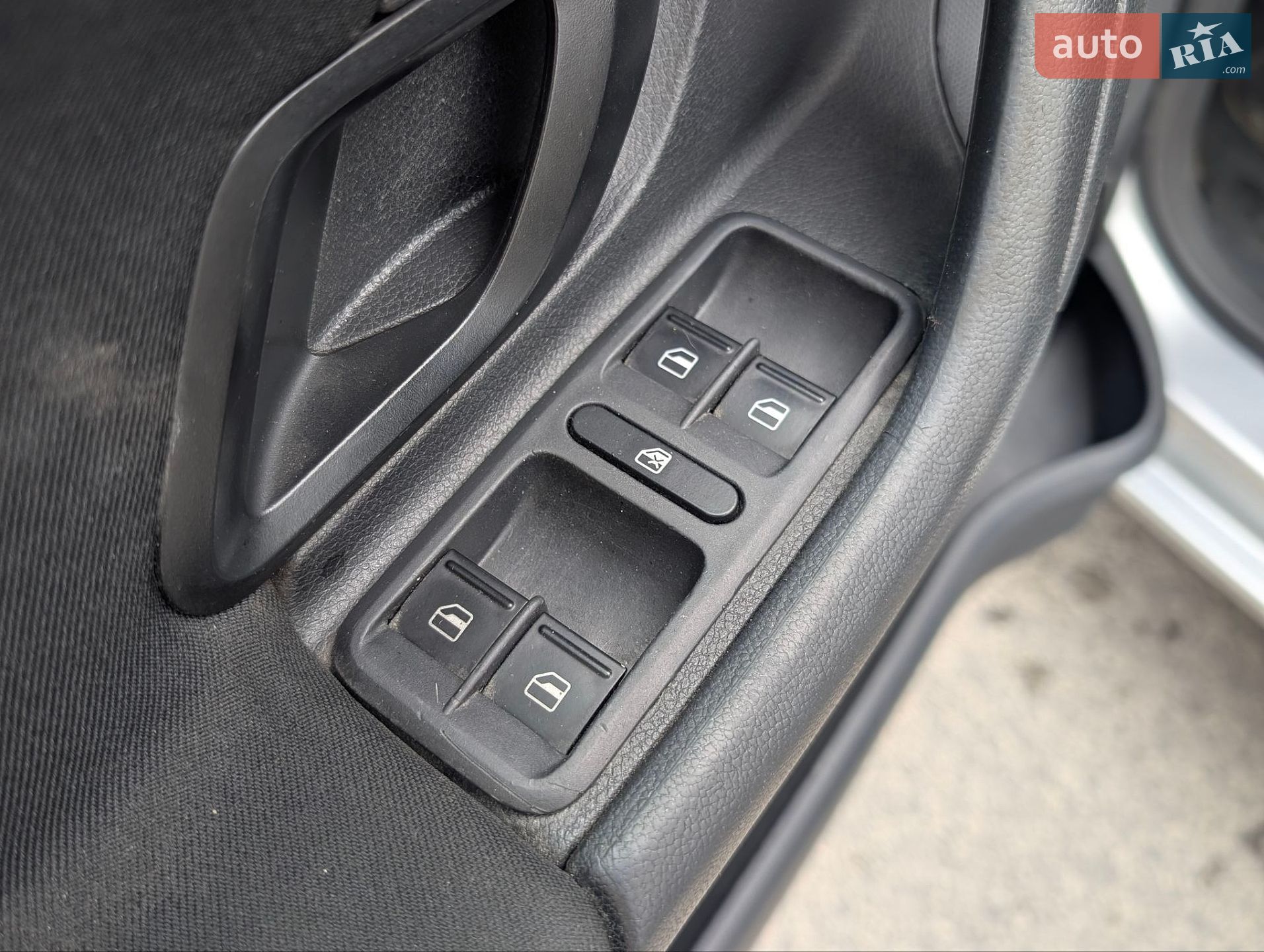 Skoda Fabia 2012 VIN TMBJK65J4C3128778 фото оголошення 30 з 39