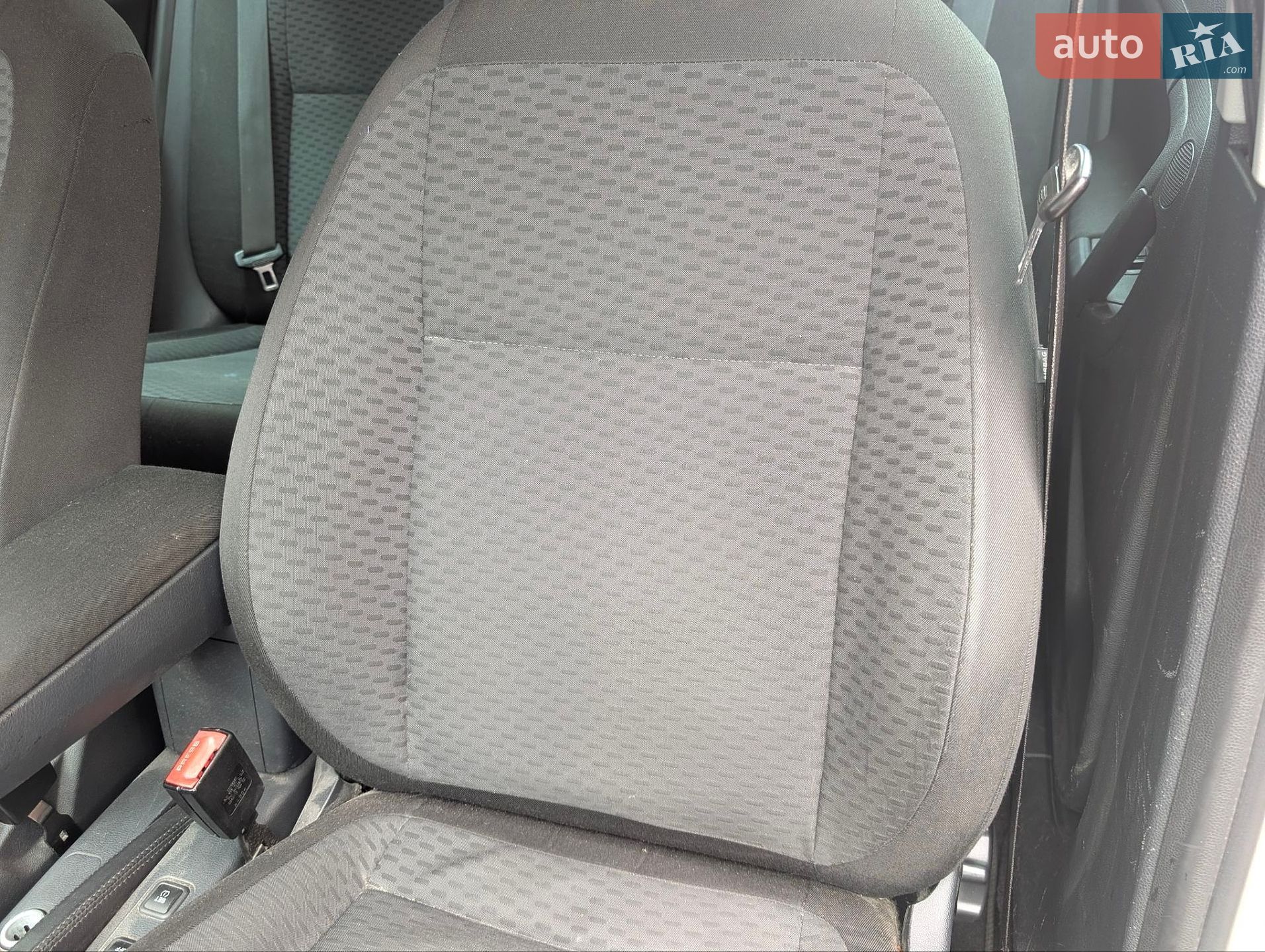 Skoda Fabia 2012 VIN TMBJK65J4C3128778 фото оголошення 32 з 39