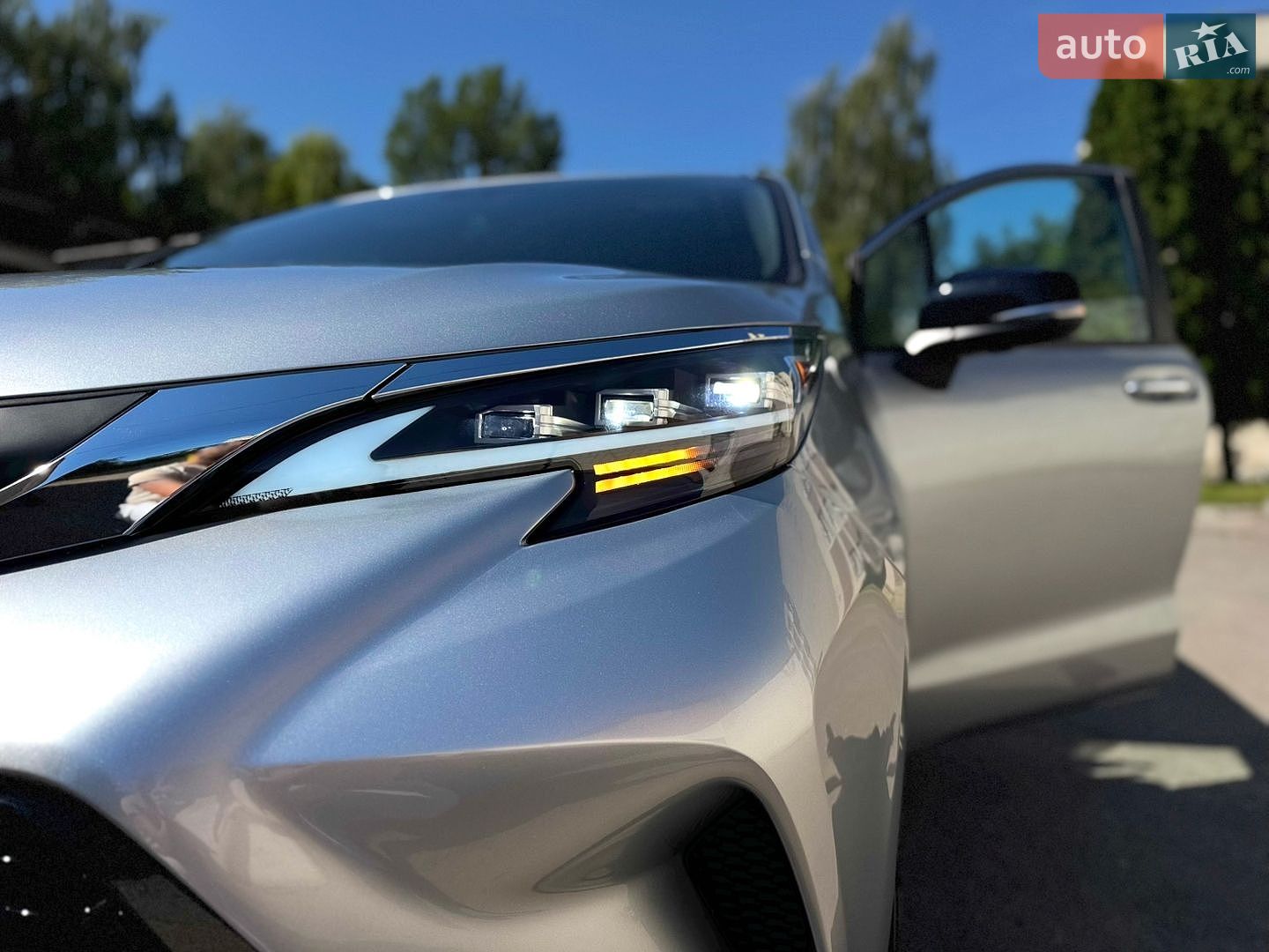 Toyota Sienna 2023 VIN 5TDCSKFC3PS083631 фото оголошення 17 з 54