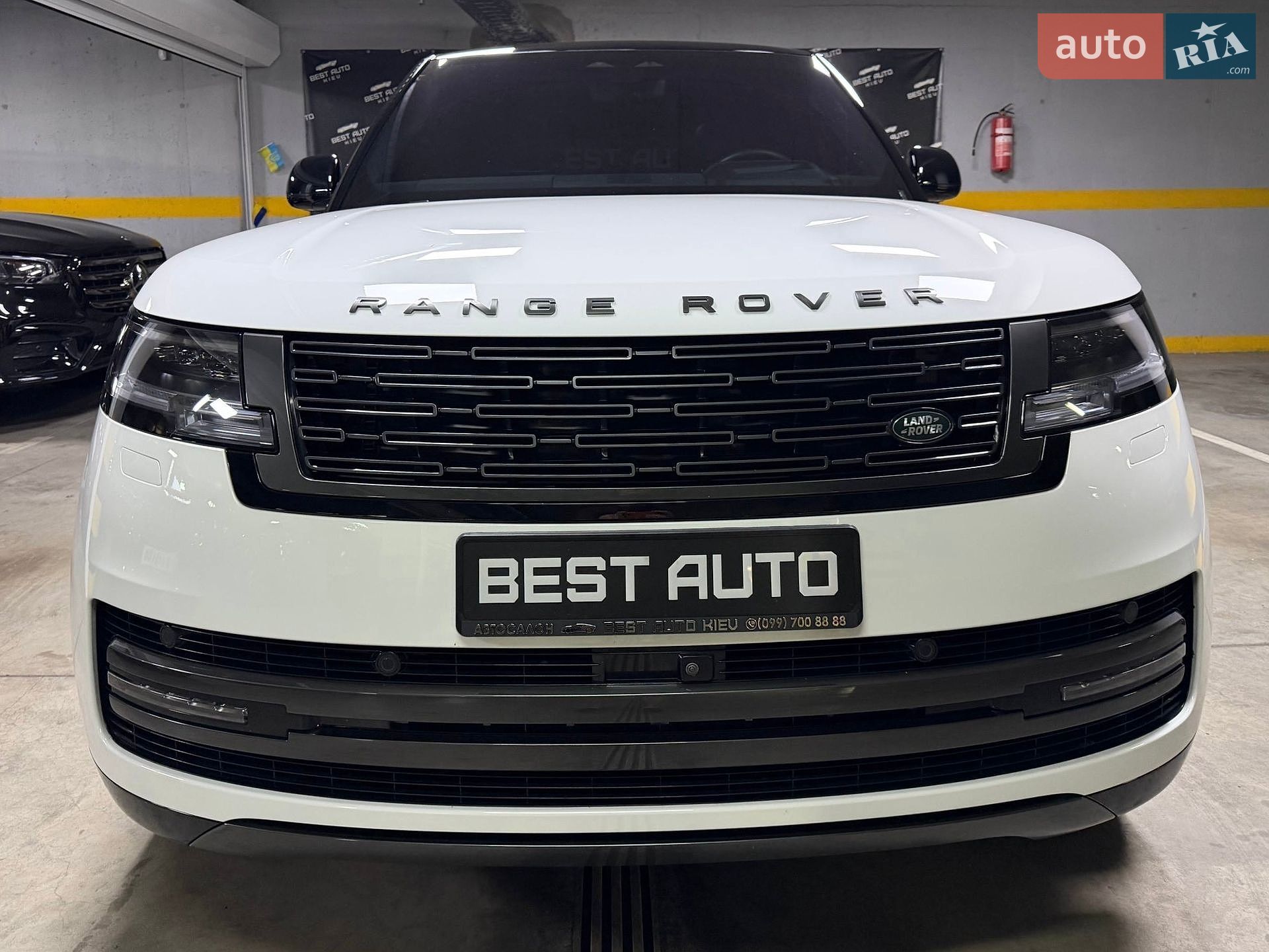 Land Rover Range Rover 2023 VIN SALKP9E73PA078154 фото оголошення 2 з 114