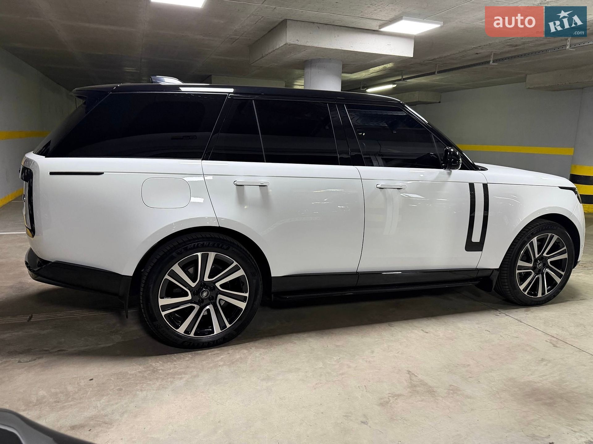 Land Rover Range Rover 2023 VIN SALKP9E73PA078154 фото оголошення 8 з 114