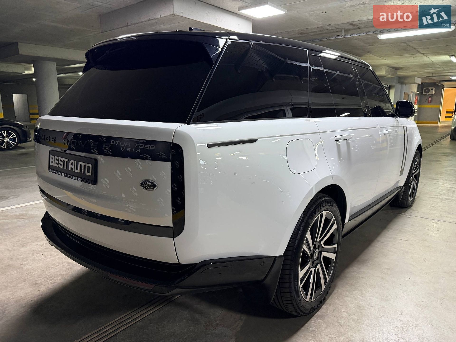 Land Rover Range Rover 2023 VIN SALKP9E73PA078154 фото оголошення 10 з 114