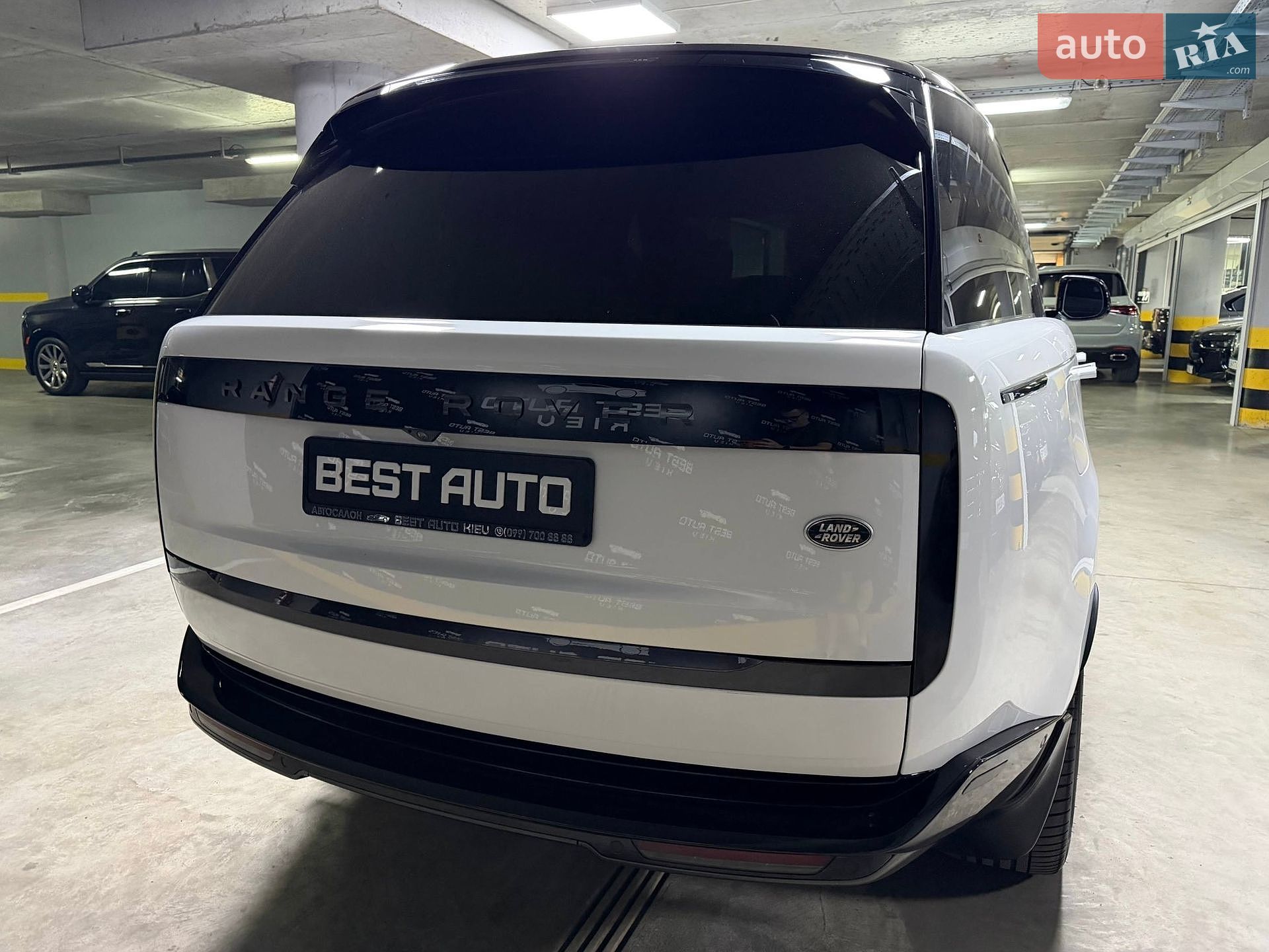 Land Rover Range Rover 2023 VIN SALKP9E73PA078154 фото оголошення 12 з 114