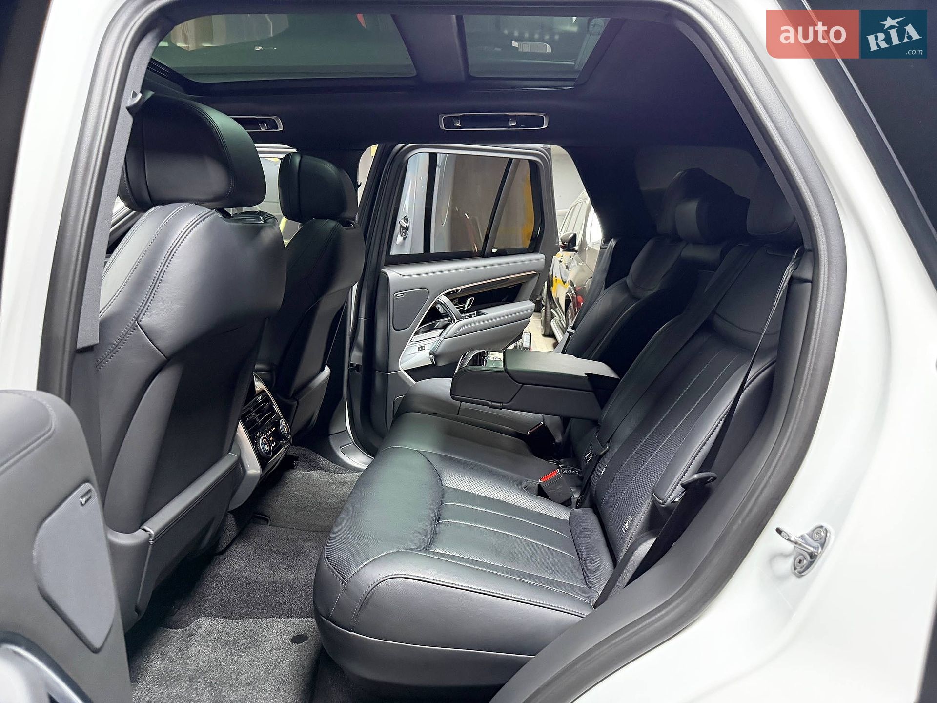Land Rover Range Rover 2023 VIN SALKP9E73PA078154 фото оголошення 60 з 114