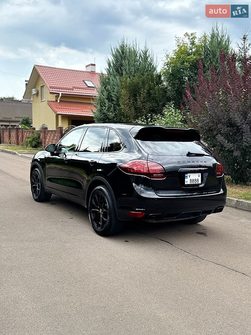 Porsche Cayenne 2014 VIN WP1AA2A29ELA91562 фото оголошення 4 з 17