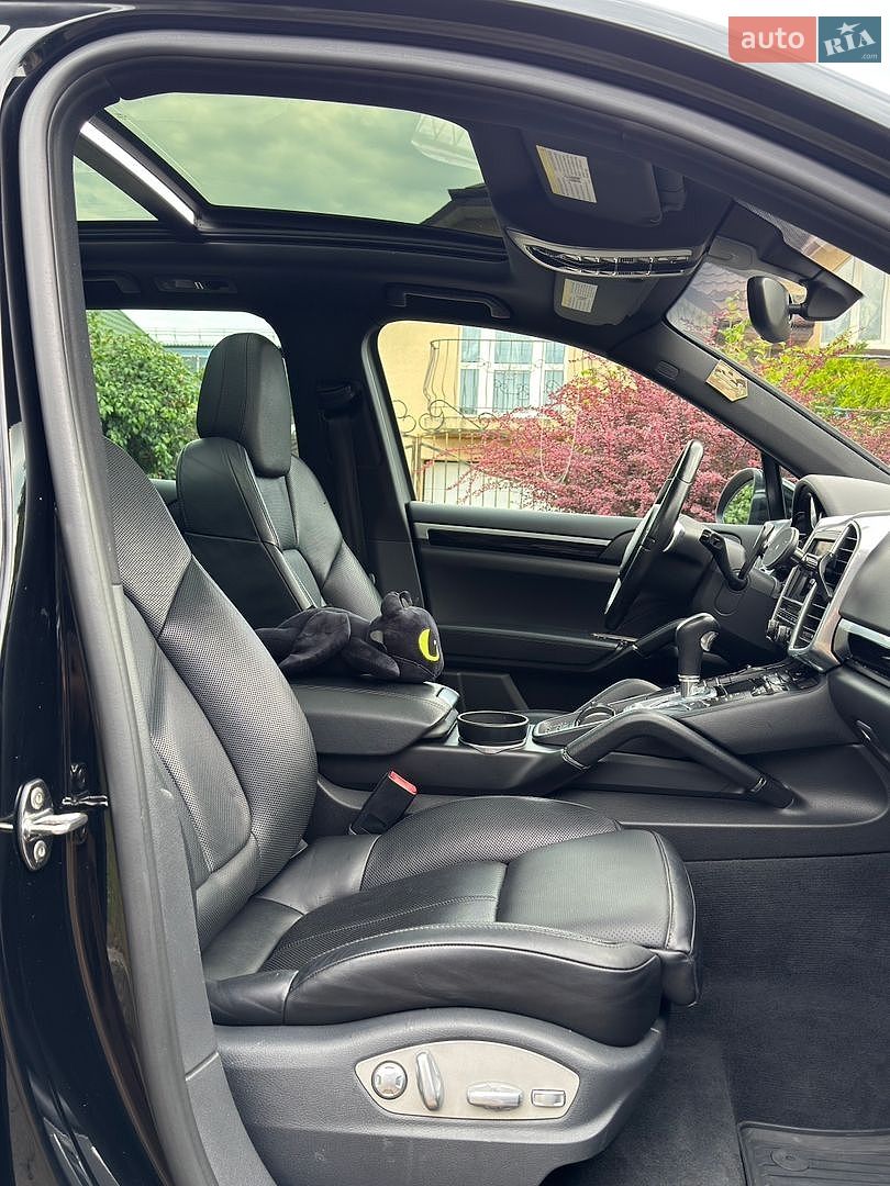 Porsche Cayenne 2014 VIN WP1AA2A29ELA91562 фото оголошення 15 з 17