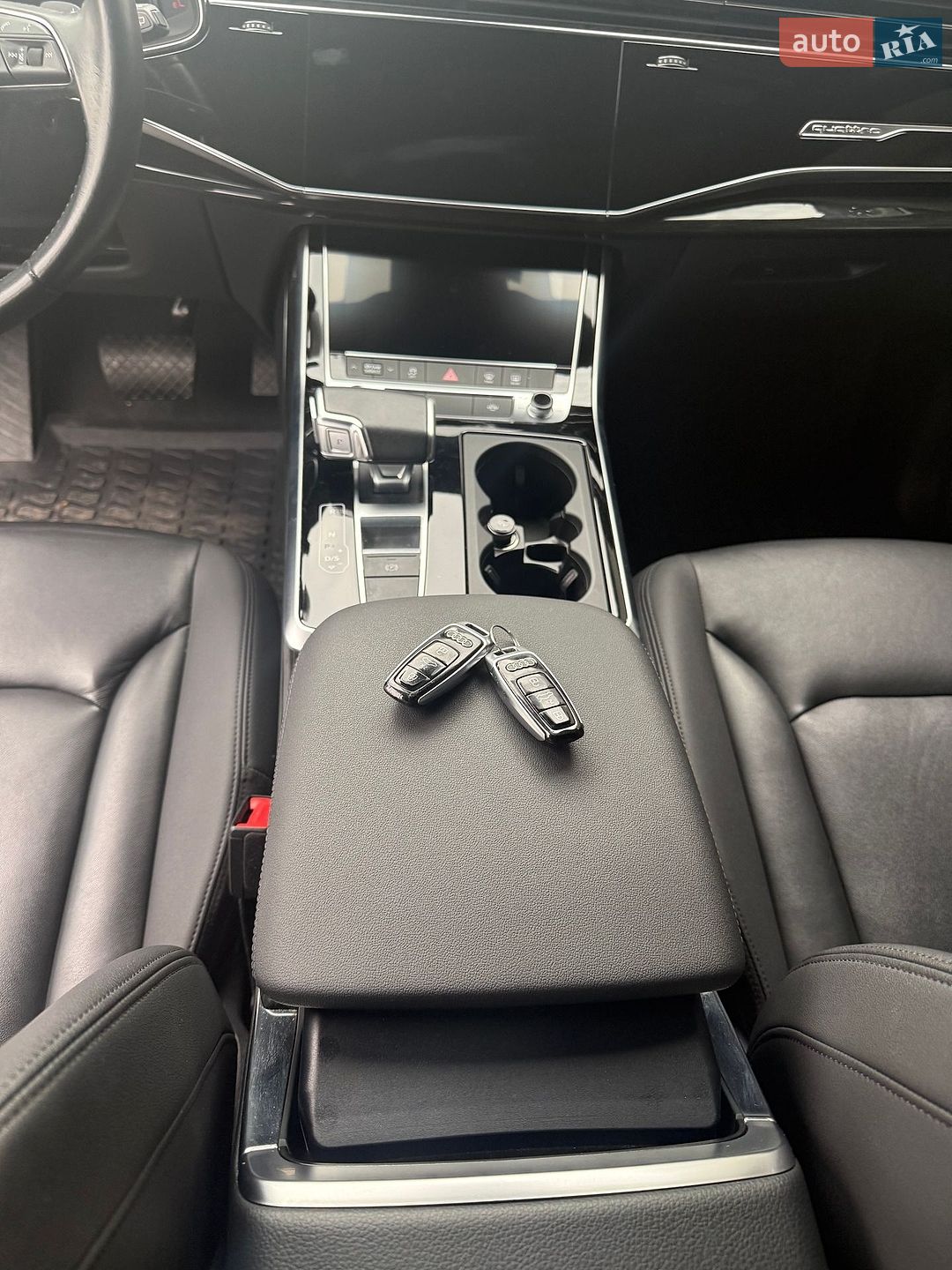 Audi Q7 2020 VIN WA1LXAF72LD004285 фото оголошення 19 з 24