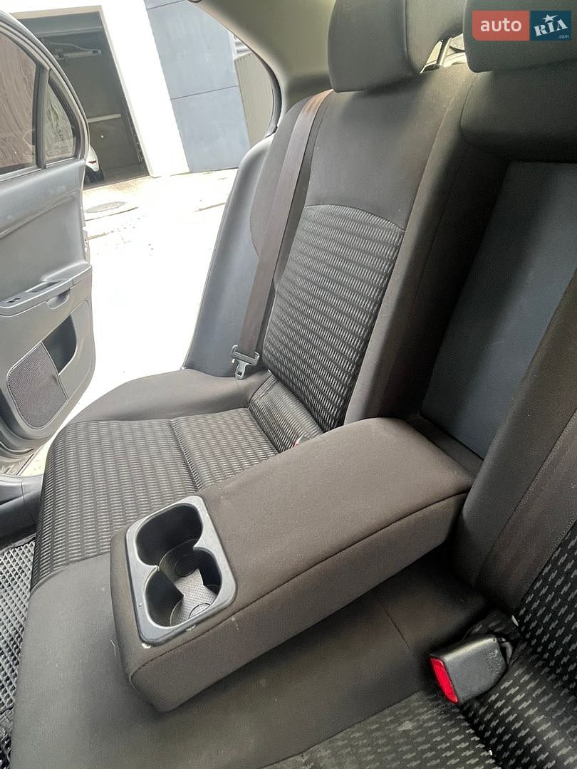 Mitsubishi Lancer 2013 VIN JA32U2FU9DU022014 фото оголошення 14 з 49