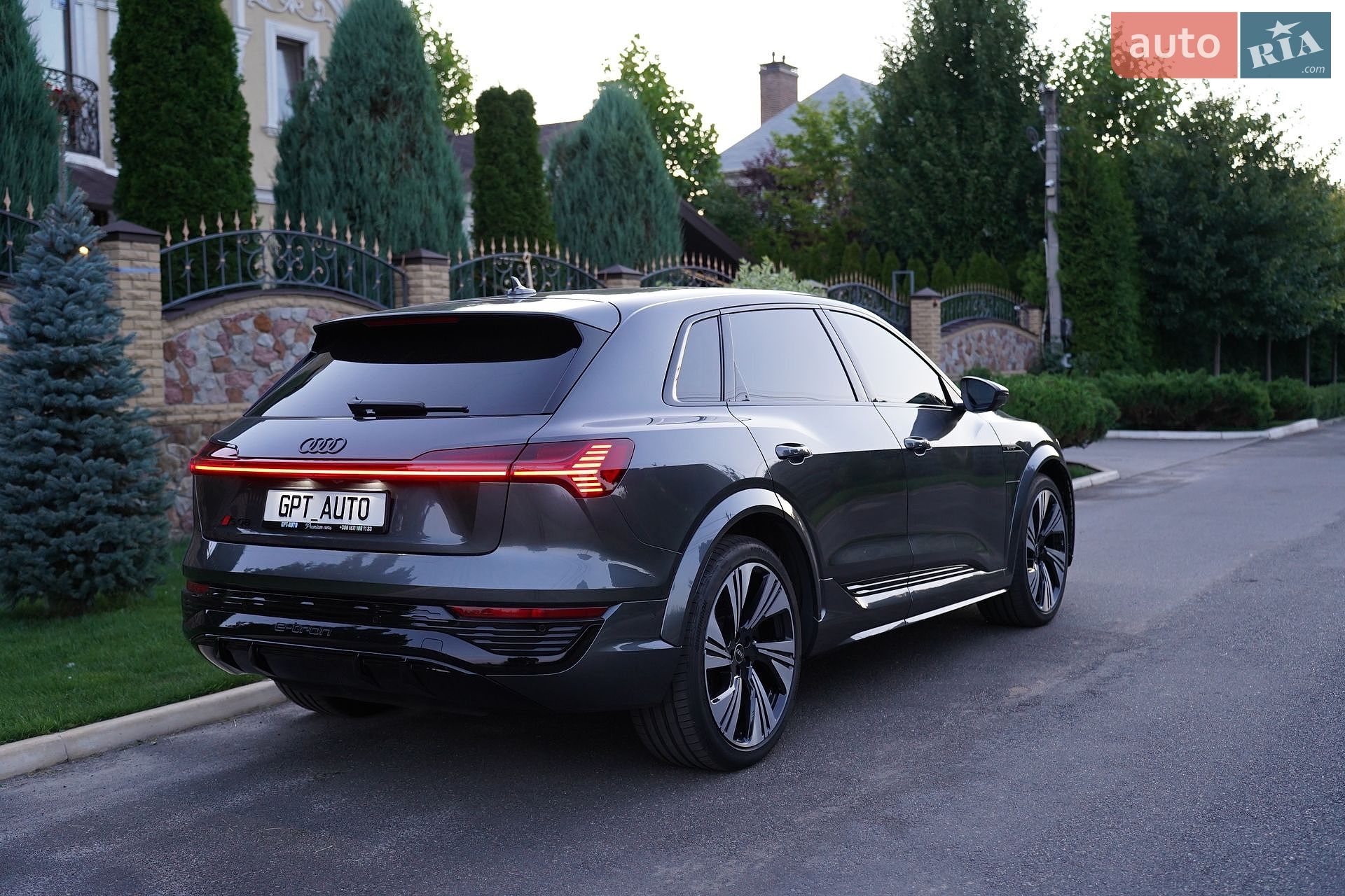 Audi SQ8 e-tron 2023 VIN WAUZZZGE7RB034437 фото оголошення 41 з 42