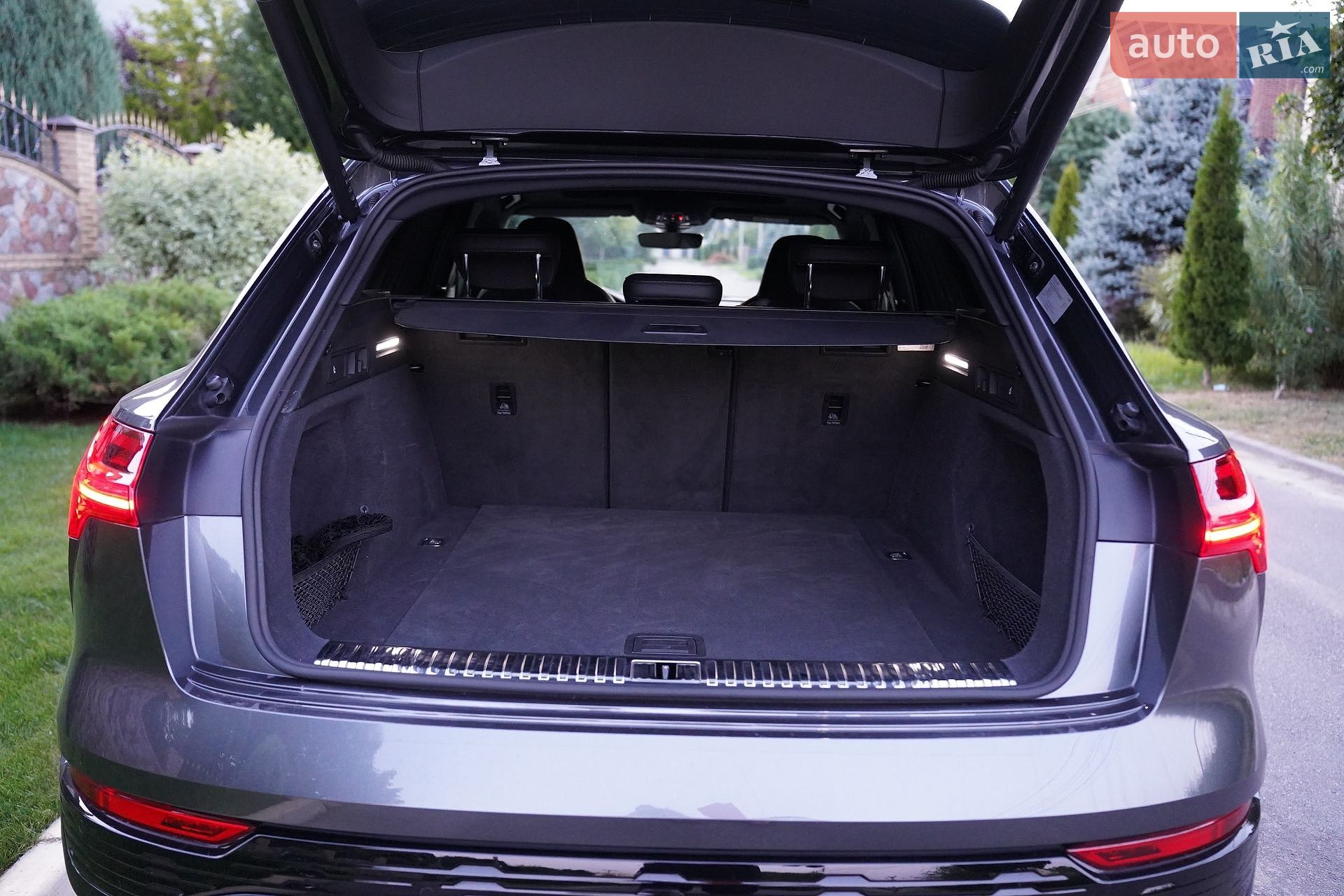 Audi SQ8 e-tron 2023 VIN WAUZZZGE7RB034437 фото оголошення 24 з 42