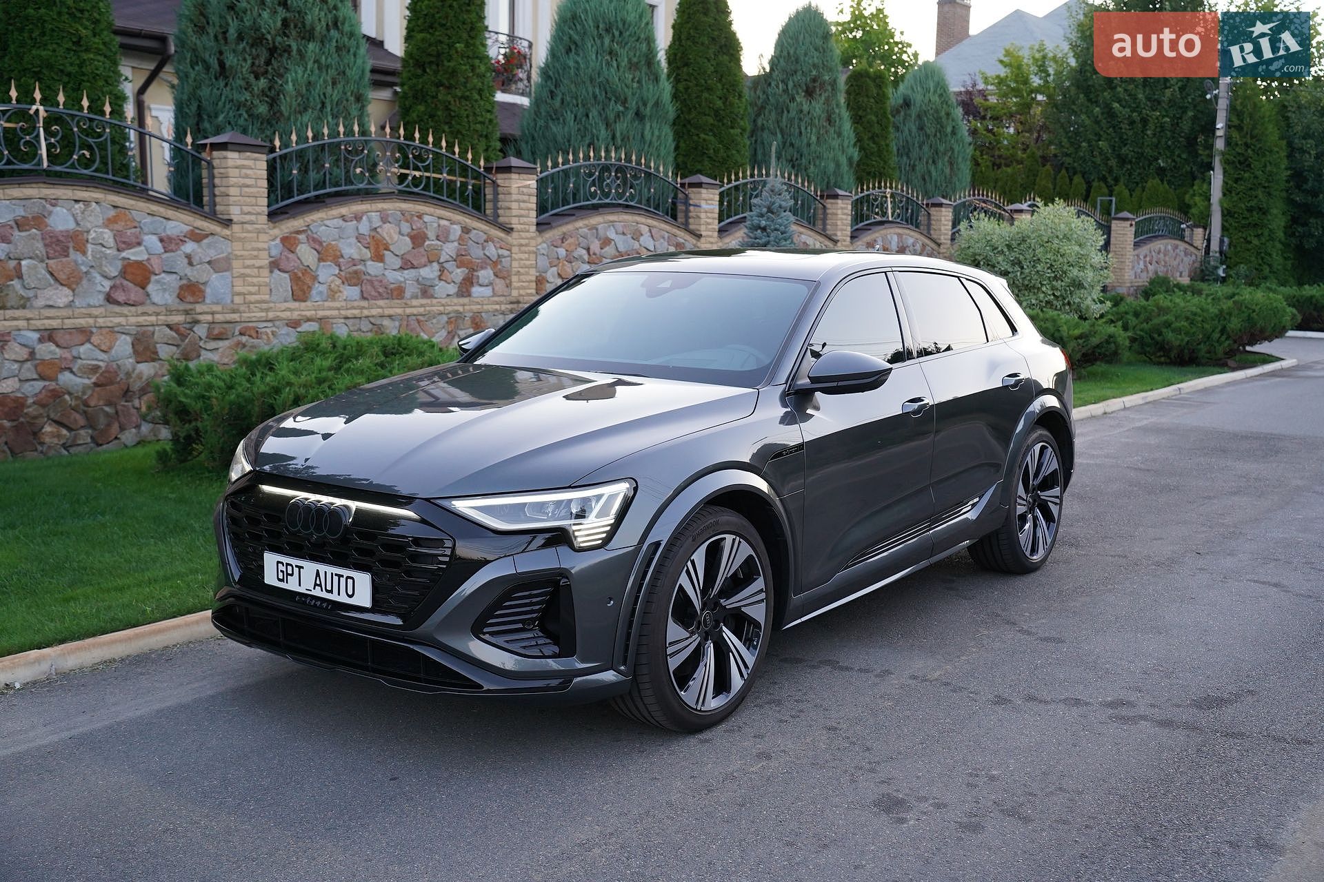 Audi SQ8 e-tron 2023 VIN WAUZZZGE7RB034437 фото оголошення 19 з 42