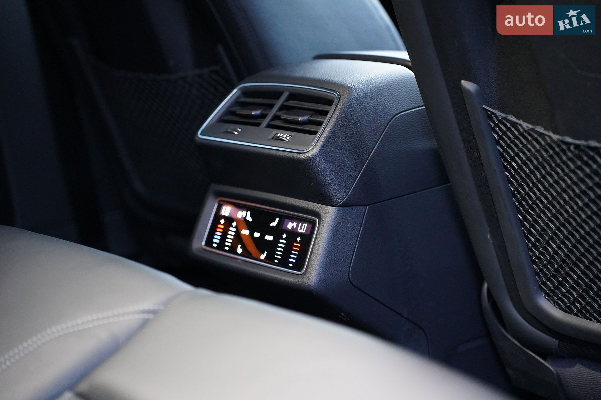 Audi SQ8 e-tron 2023 VIN WAUZZZGE7RB034437 фото оголошення 35 з 42