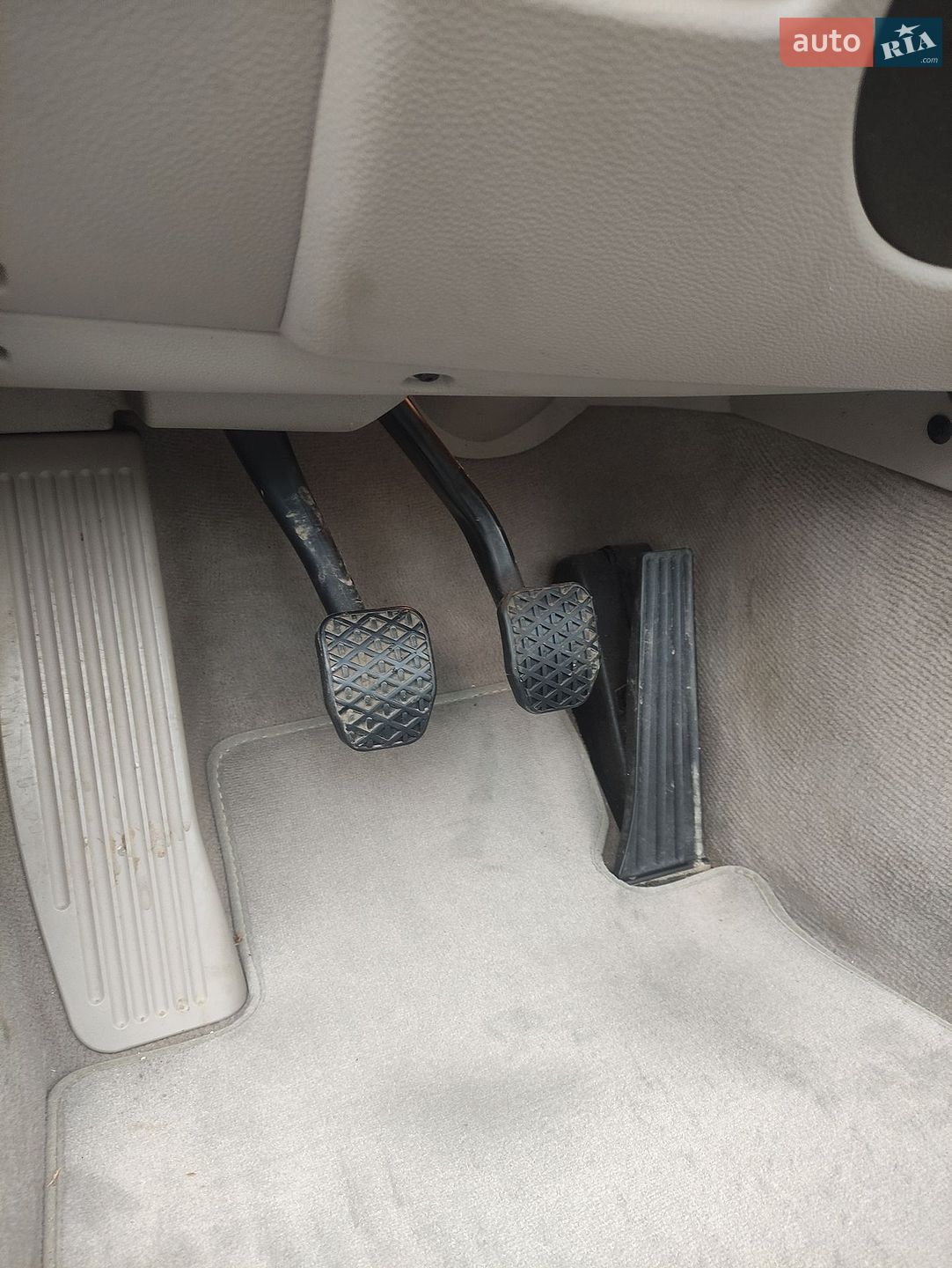 BMW 1 Series 2008 VIN WBAUM110X0VH66492 фото оголошення 23 з 26