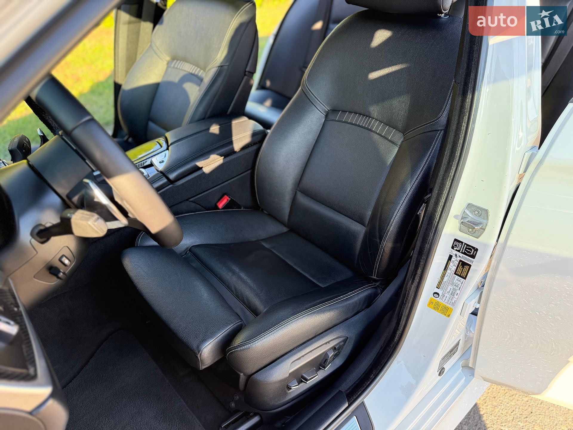 BMW 5 Series 2013 VIN WBAXA5C50ED001761 фото оголошення 16 з 28