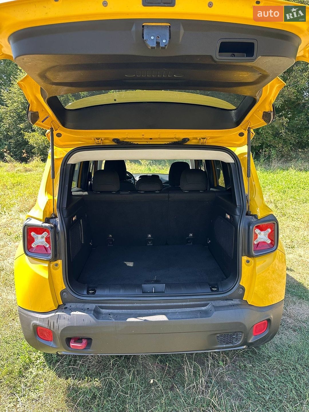 Jeep Renegade 2015 VIN ZACCJBCT0FPB60708 фото оголошення 4 з 22