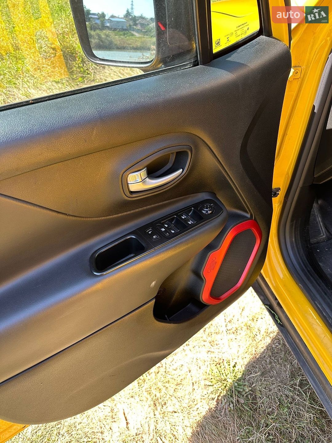 Jeep Renegade 2015 VIN ZACCJBCT0FPB60708 фото оголошення 15 з 22