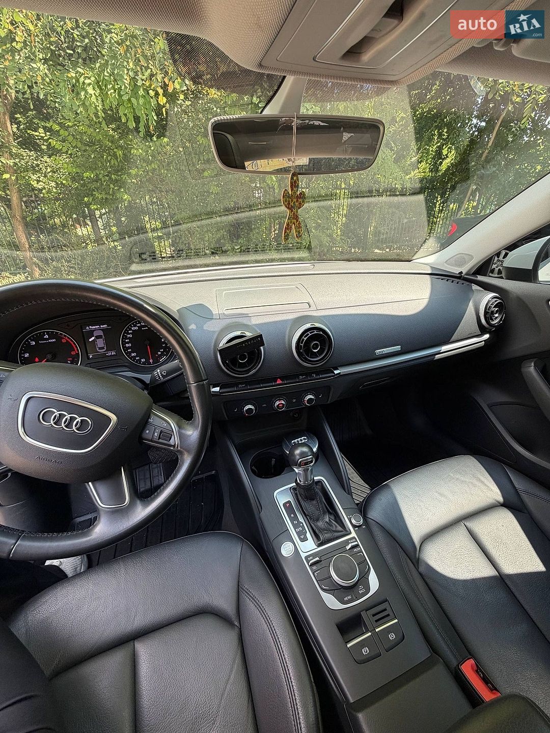 Audi A3 2016 VIN WAUZZZ8V0H1002450 фото оголошення 9 з 14