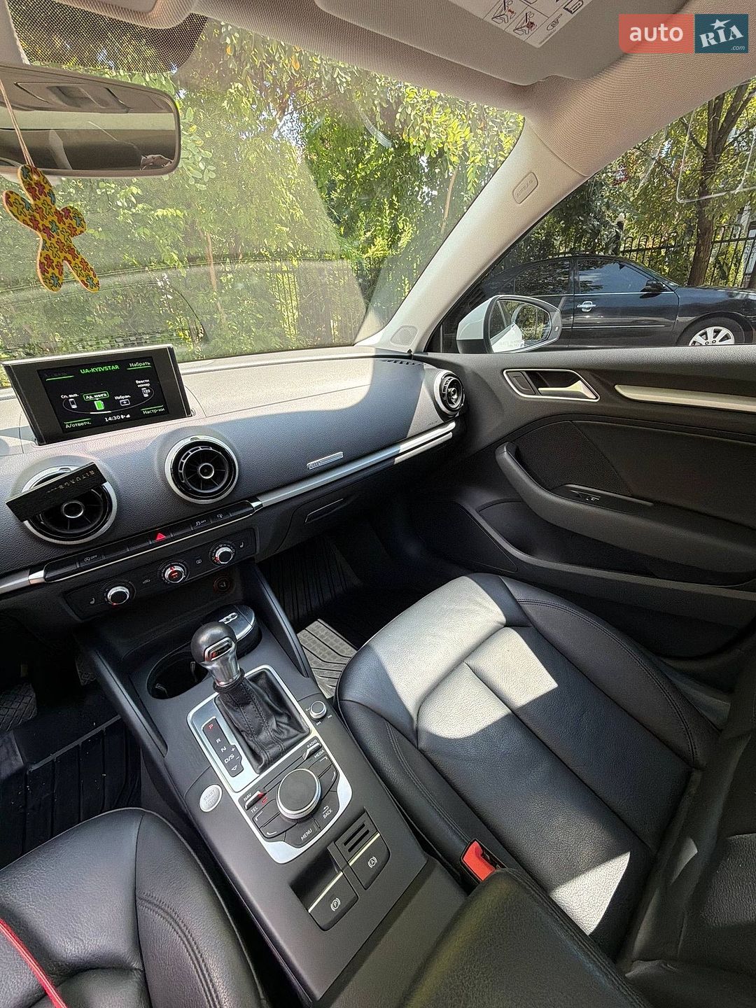 Audi A3 2016 VIN WAUZZZ8V0H1002450 фото оголошення 12 з 14