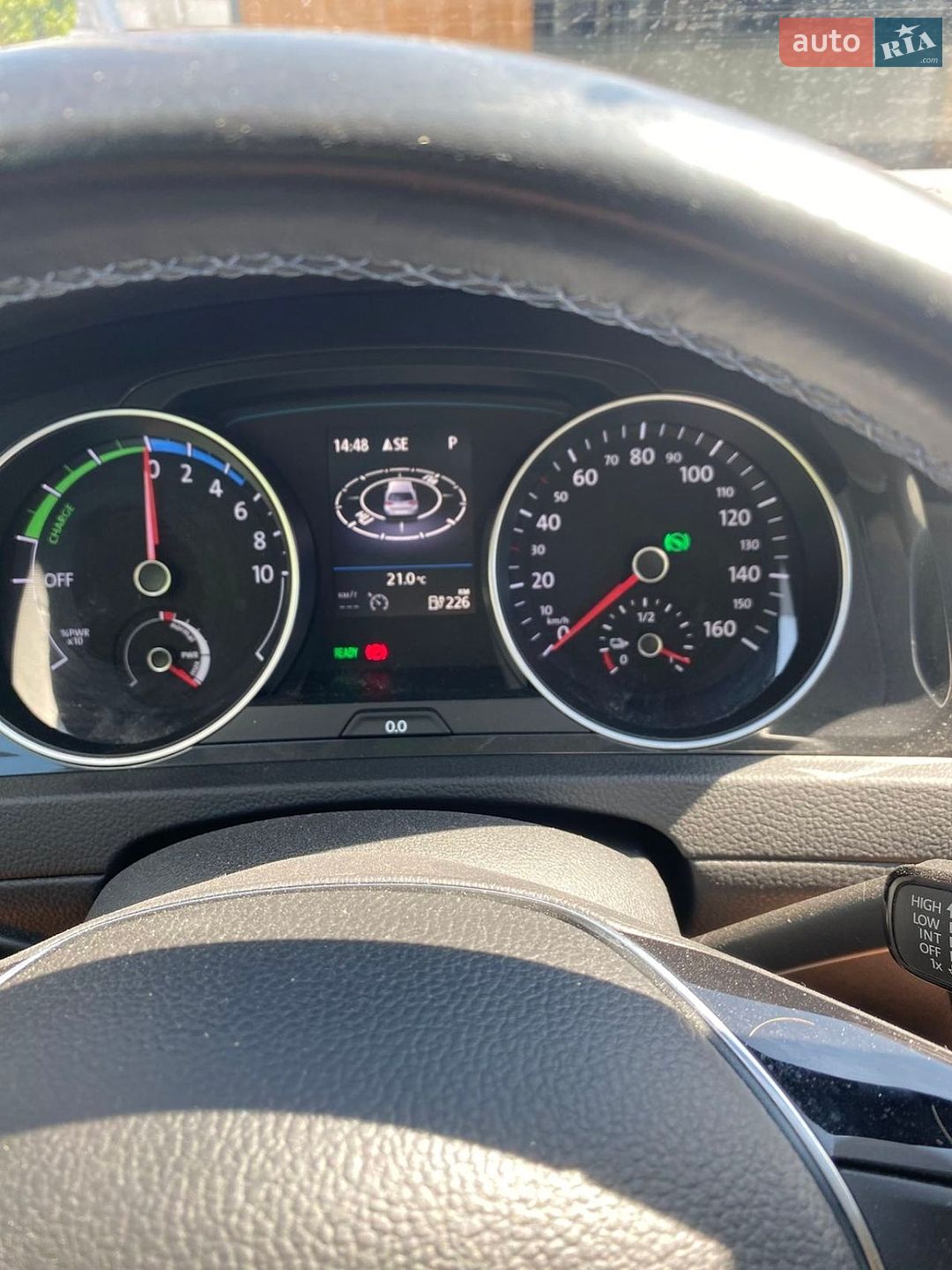 Volkswagen e-Golf 2020 VIN WVWZZZAUZLW917706 фото оголошення 24 з 51