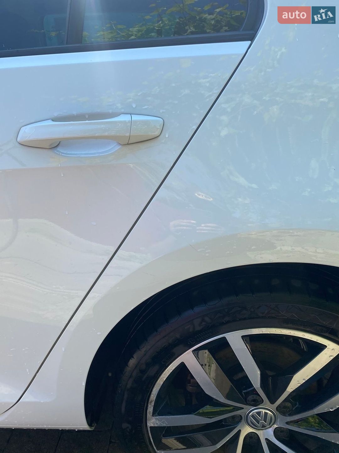 Volkswagen e-Golf 2020 VIN WVWZZZAUZLW917706 фото оголошення 40 з 51