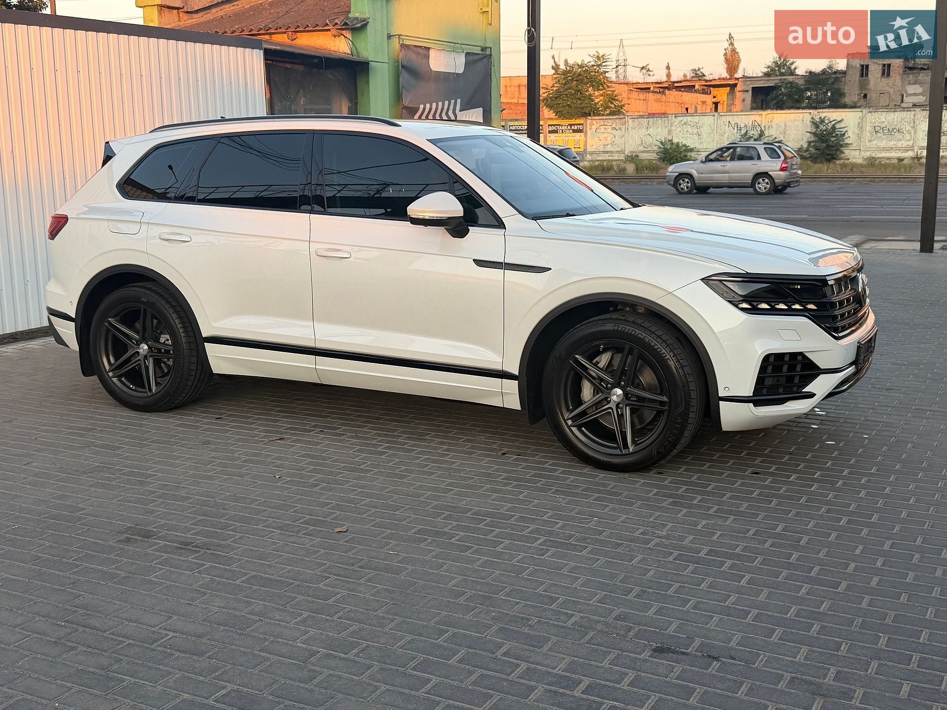 Volkswagen Touareg 2022 VIN WVGZZZCR7PD003598 фото оголошення 3 з 30