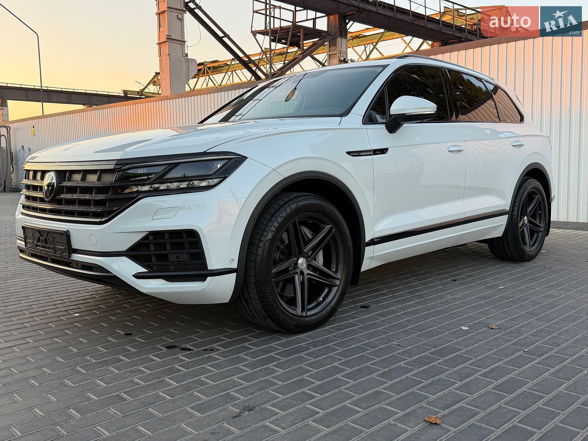Volkswagen Touareg 2022 VIN WVGZZZCR7PD003598 фото оголошення 6 з 30