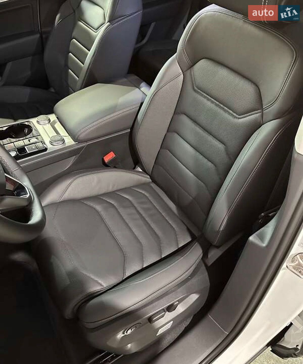 Volkswagen Touareg 2022 VIN WVGZZZCR7PD003598 фото оголошення 25 з 30