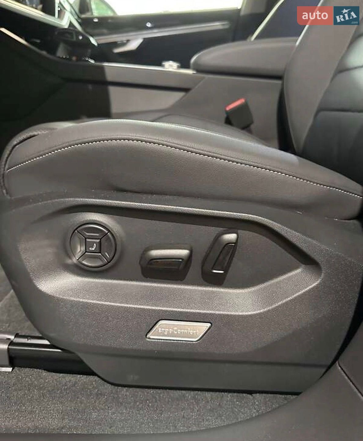 Volkswagen Touareg 2022 VIN WVGZZZCR7PD003598 фото оголошення 27 з 30