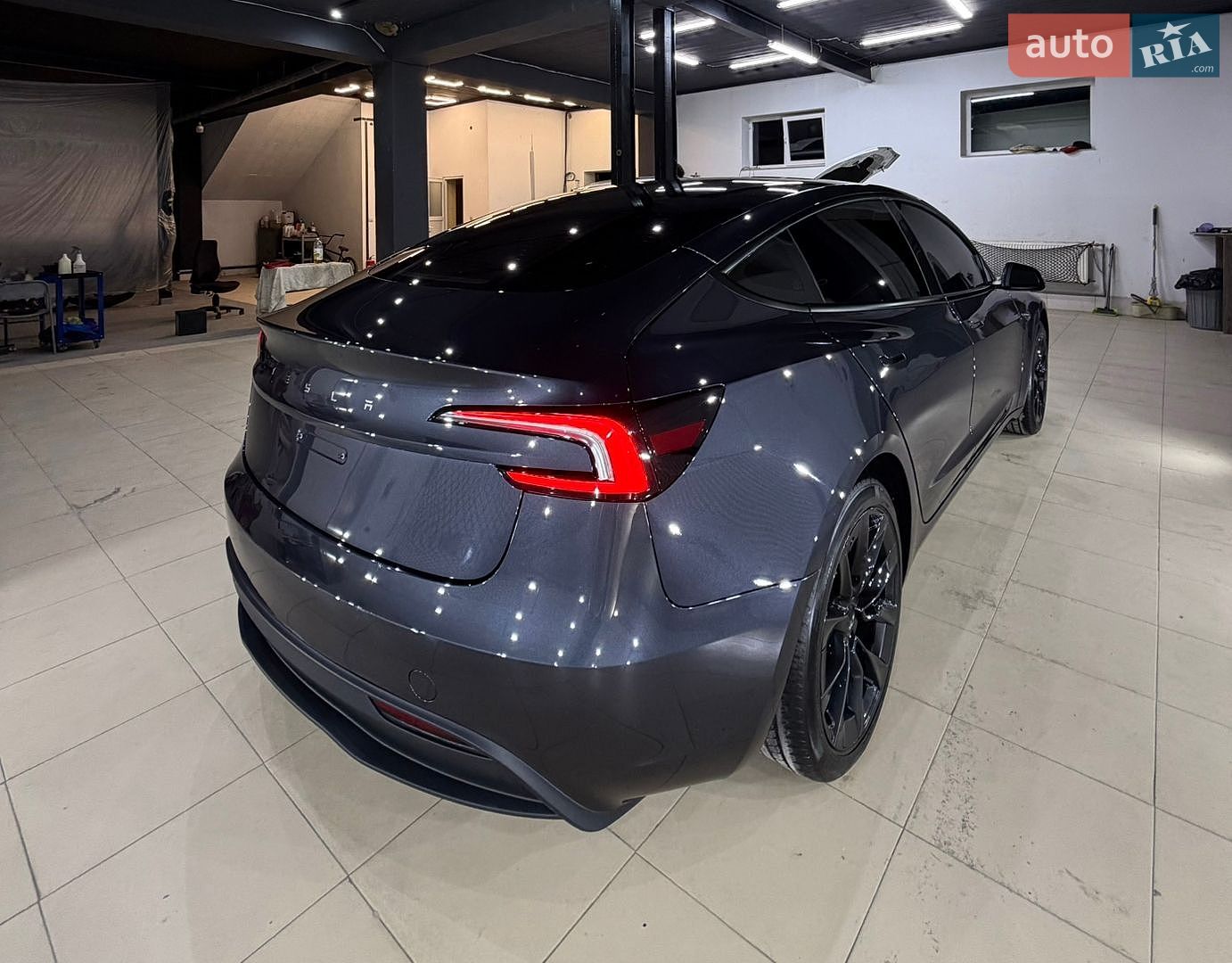 Tesla Model 3 2024 VIN 5YJ3E1EA1RF740841 фото оголошення 30 з 50