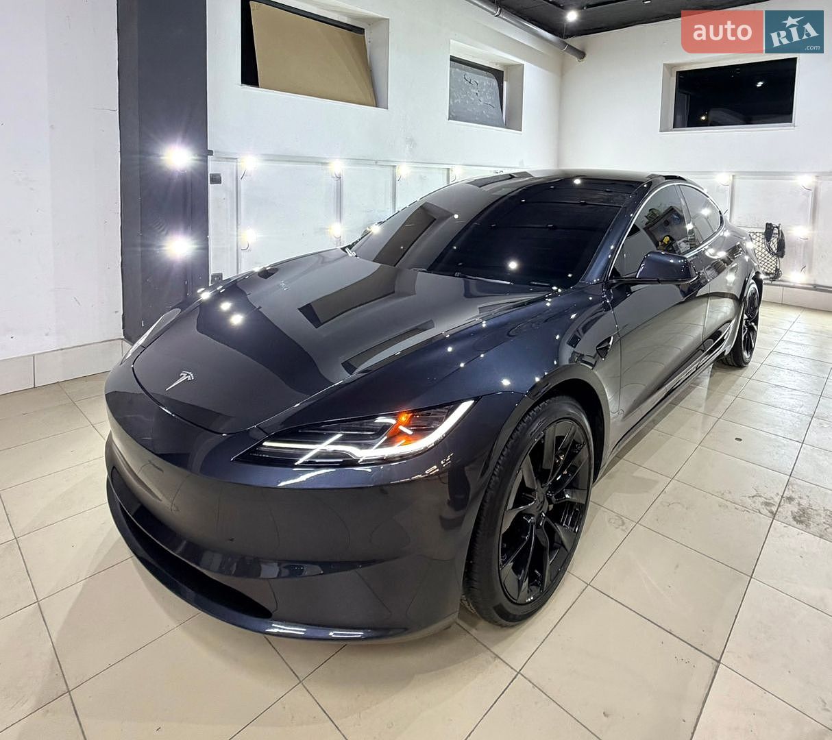 Tesla Model 3 2024 VIN 5YJ3E1EA1RF740841 фото оголошення 34 з 50