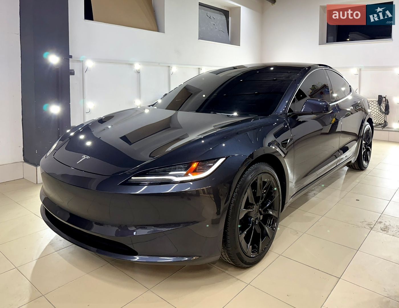 Tesla Model 3 2024 VIN 5YJ3E1EA1RF740841 фото оголошення 35 з 50