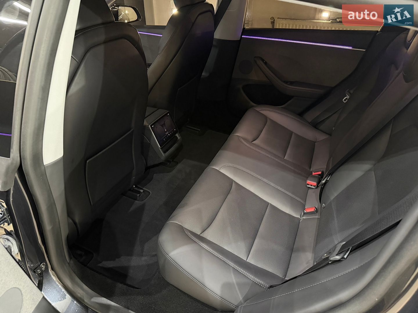Tesla Model 3 2024 VIN 5YJ3E1EA1RF740841 фото оголошення 45 з 50