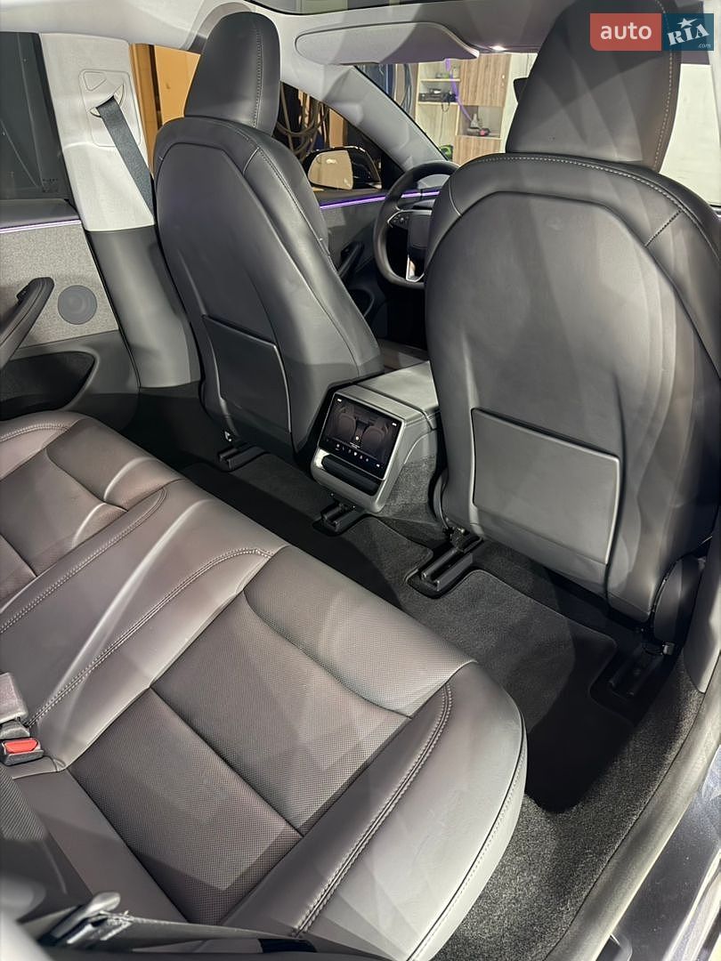 Tesla Model 3 2024 VIN 5YJ3E1EA1RF740841 фото оголошення 47 з 50