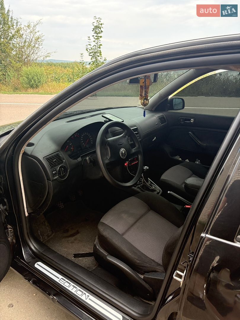 Volkswagen Golf 2000 VIN WVWZZZ1JZ1U125064 фото оголошення 9 з 22