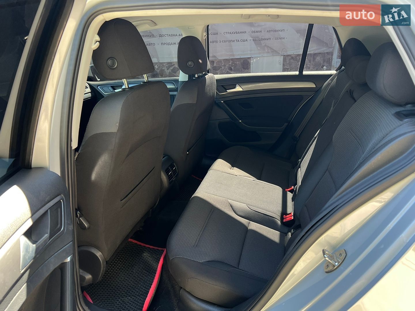 Volkswagen e-Golf 2017 VIN WVWKR7AU5HW953594 фото оголошення 17 з 24