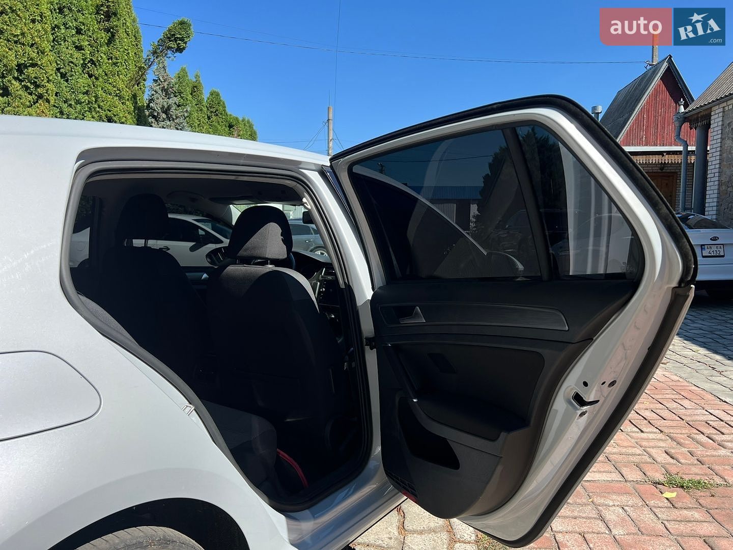 Volkswagen e-Golf 2017 VIN WVWKR7AU5HW953594 фото оголошення 19 з 24