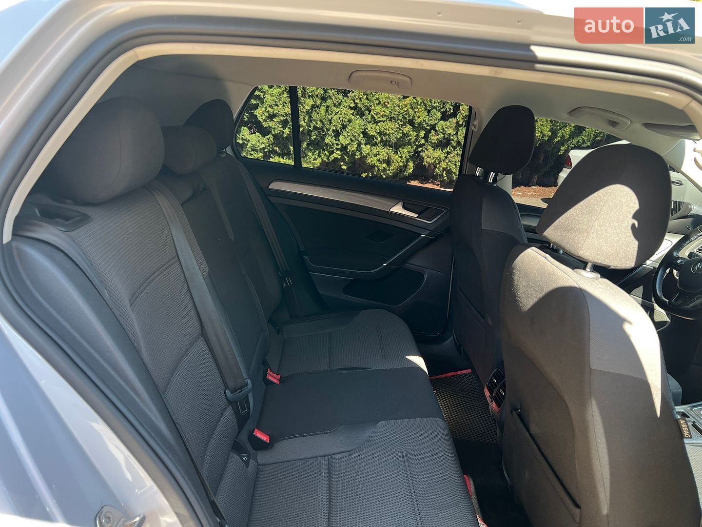 Volkswagen e-Golf 2017 VIN WVWKR7AU5HW953594 фото оголошення 20 з 24